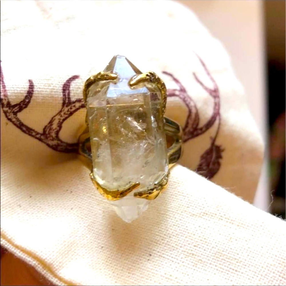 VINTAGE Spell Quartz Ring